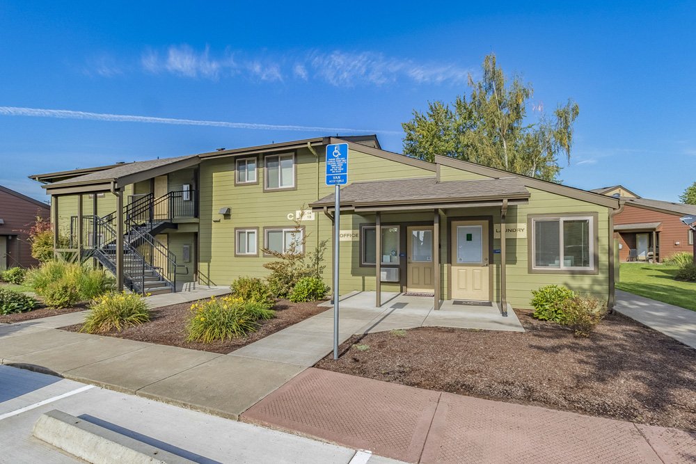 Mt. Angel Condo: 455 W Marquam St