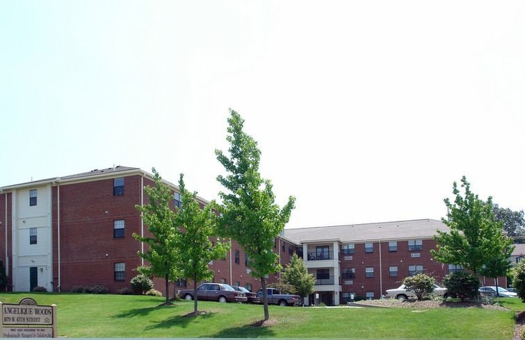 Erie Condo: 1679 W. 45th St.