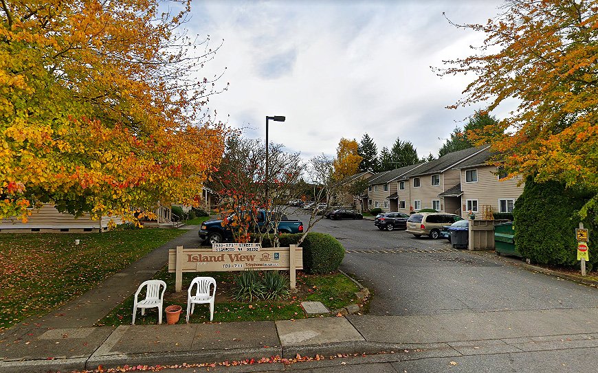 Stanwood Condo: 7930 272nd St NW