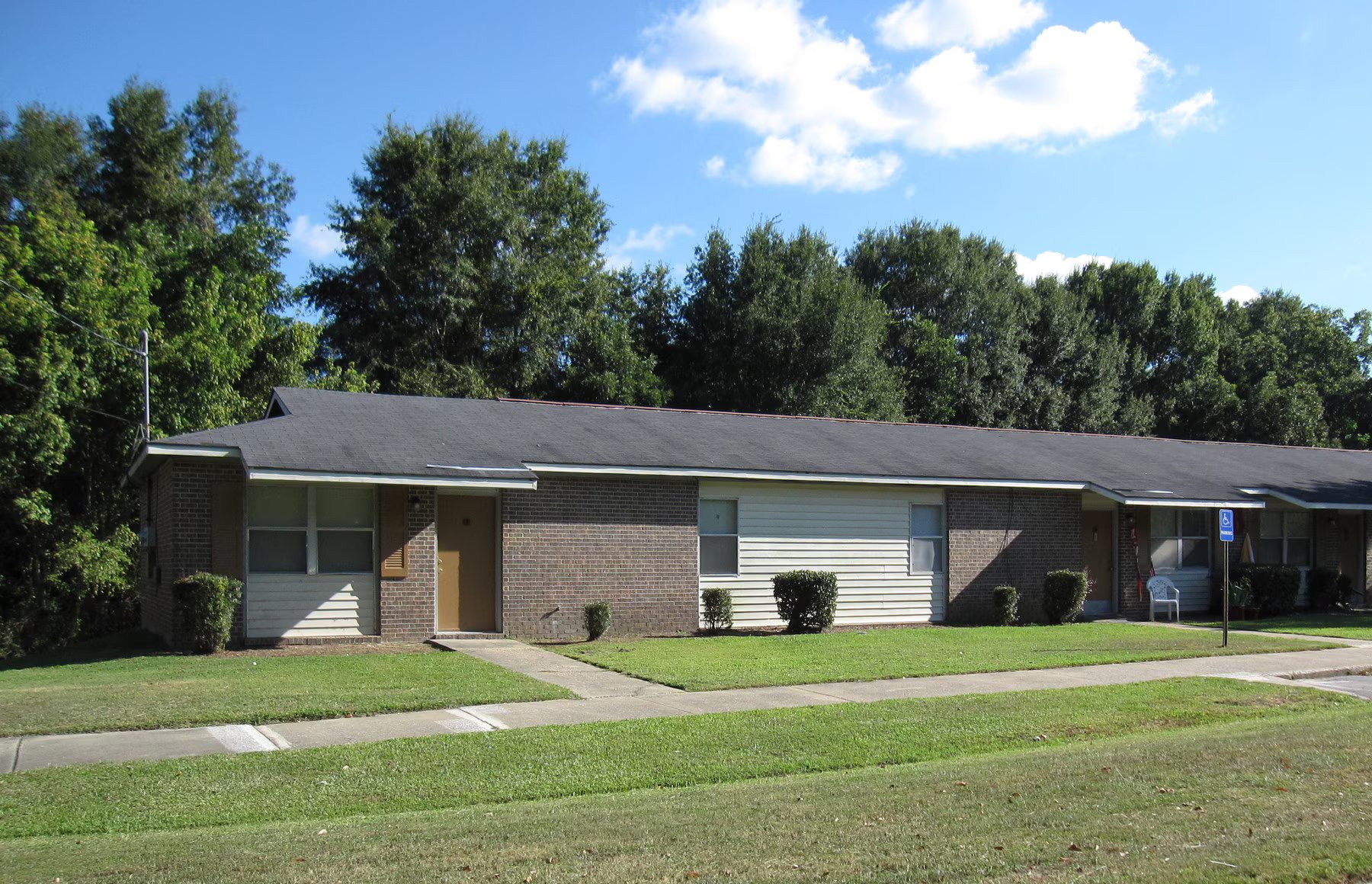Auburn Condo: 123 Lee Road 600