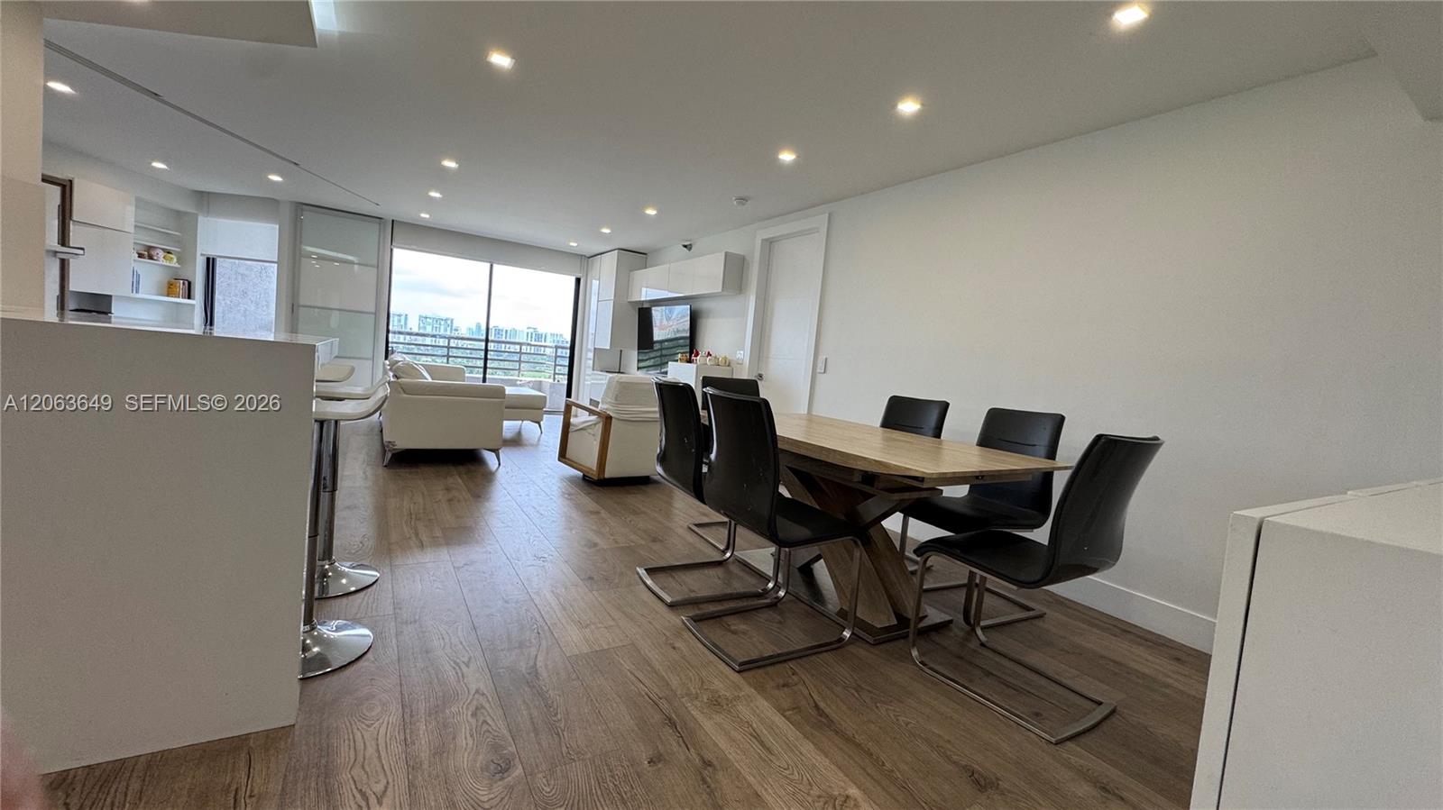 Aventura Condo: 3300 NE 191st St # 1610, Aventura FL 33180