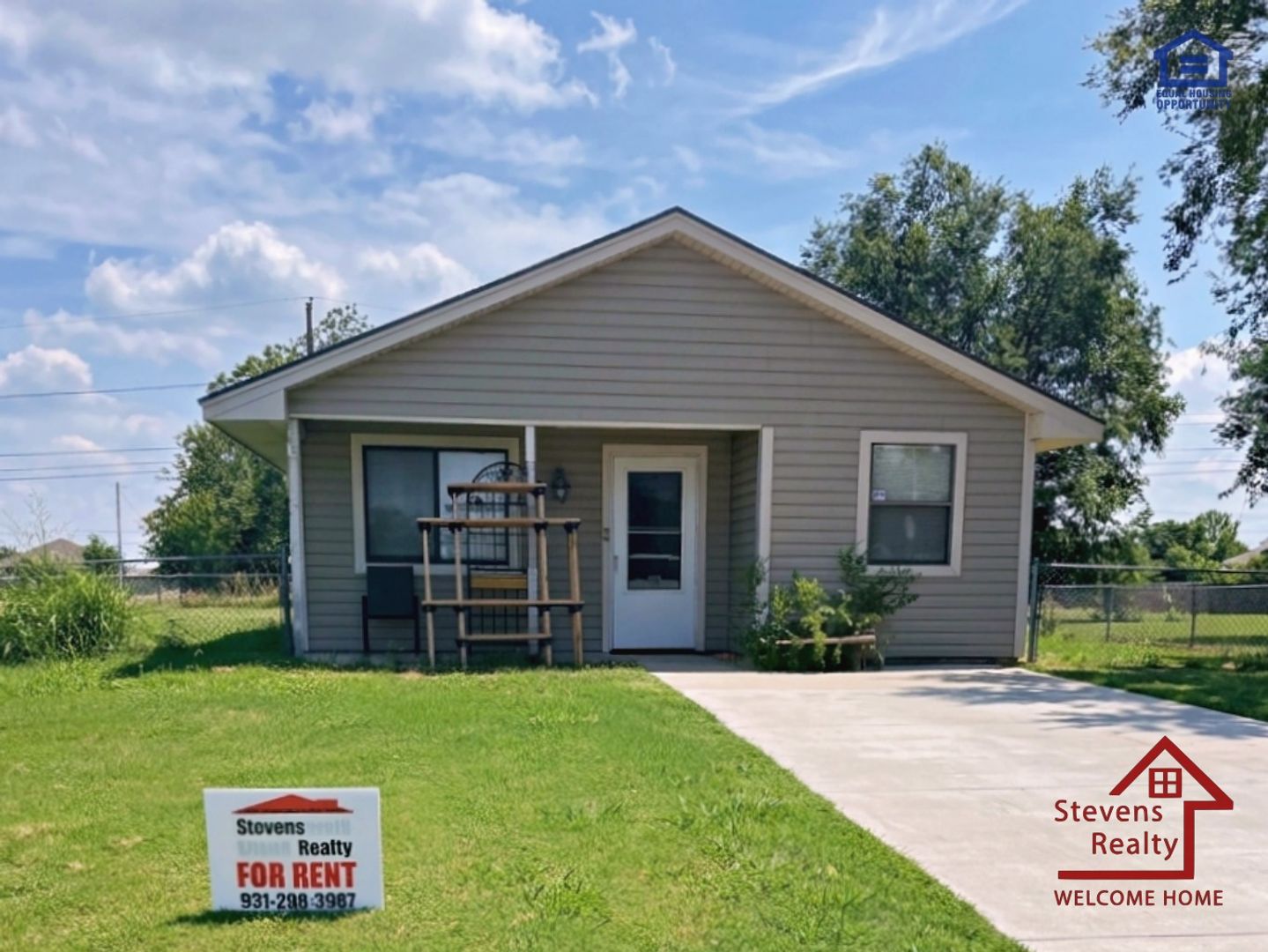 Lawton House: 1302 SW Texas Ave