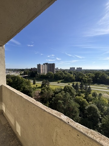 Ottawa Condo: 70 MCEWEN Ave