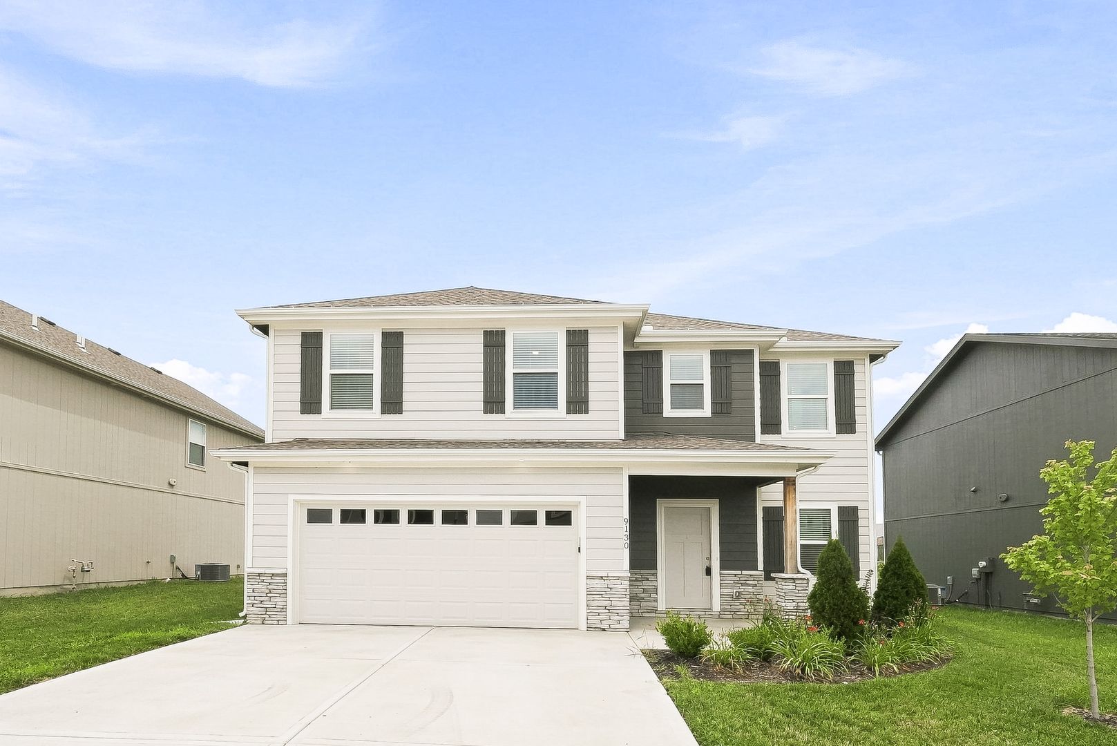 Blue Springs House: 9123 SW 2nd St