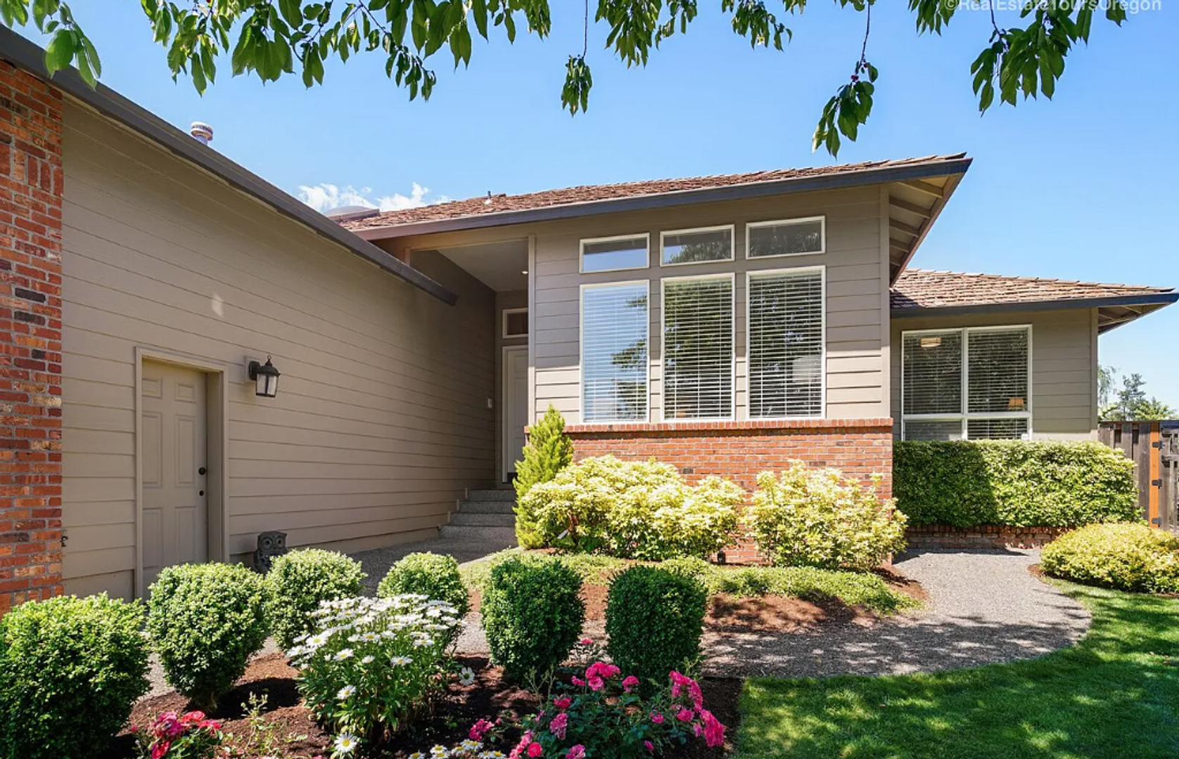 Clackamas House: 12035 SE Grand Vista Drive