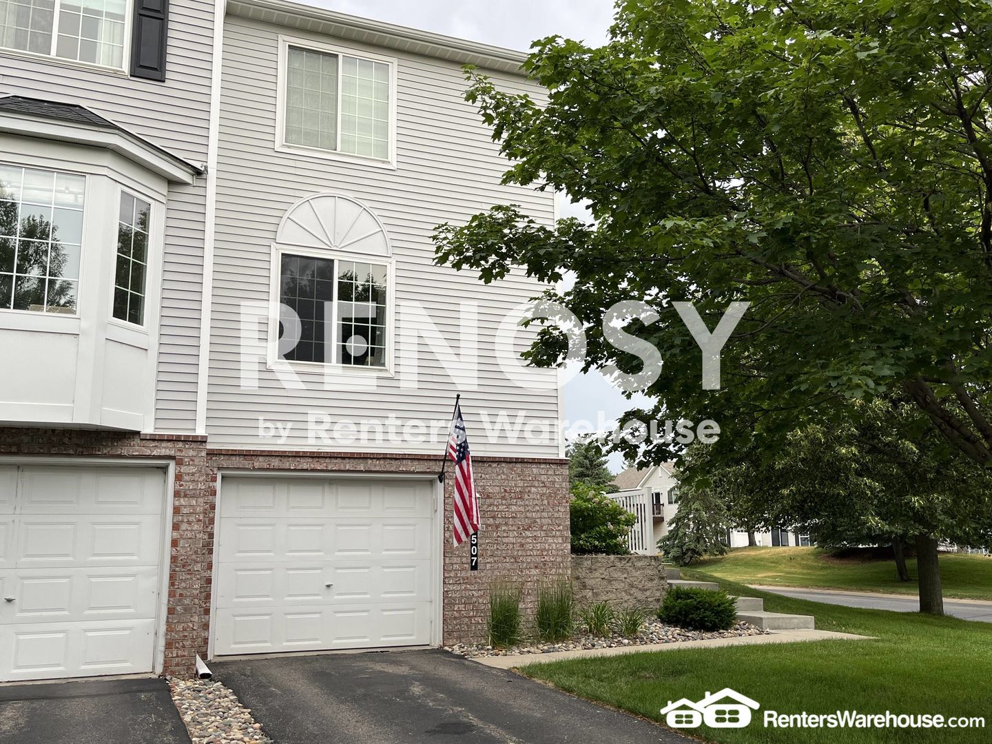 Apple Valley House: 15507 Foghorn Ln