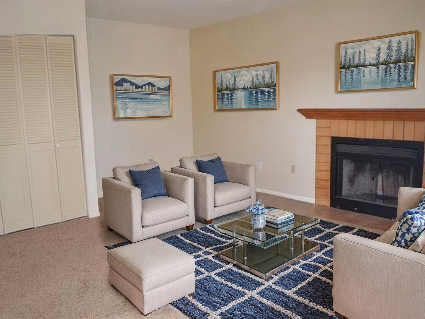Fountain Condo: 6616 Provincial Drive