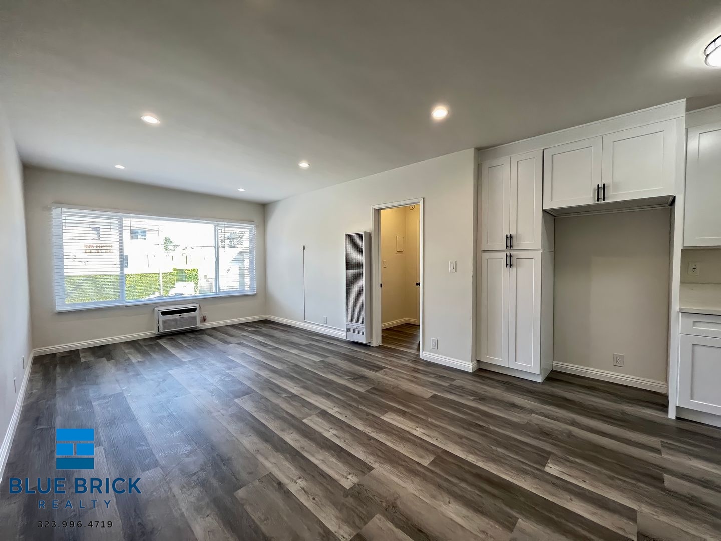 Van Nuys Condo: 15352 Vanowen St