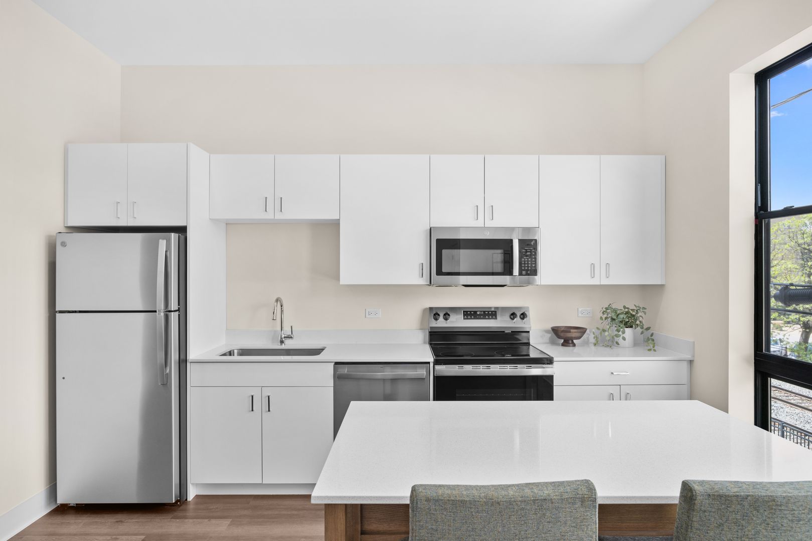 Lockport Apartment: 923 S State St