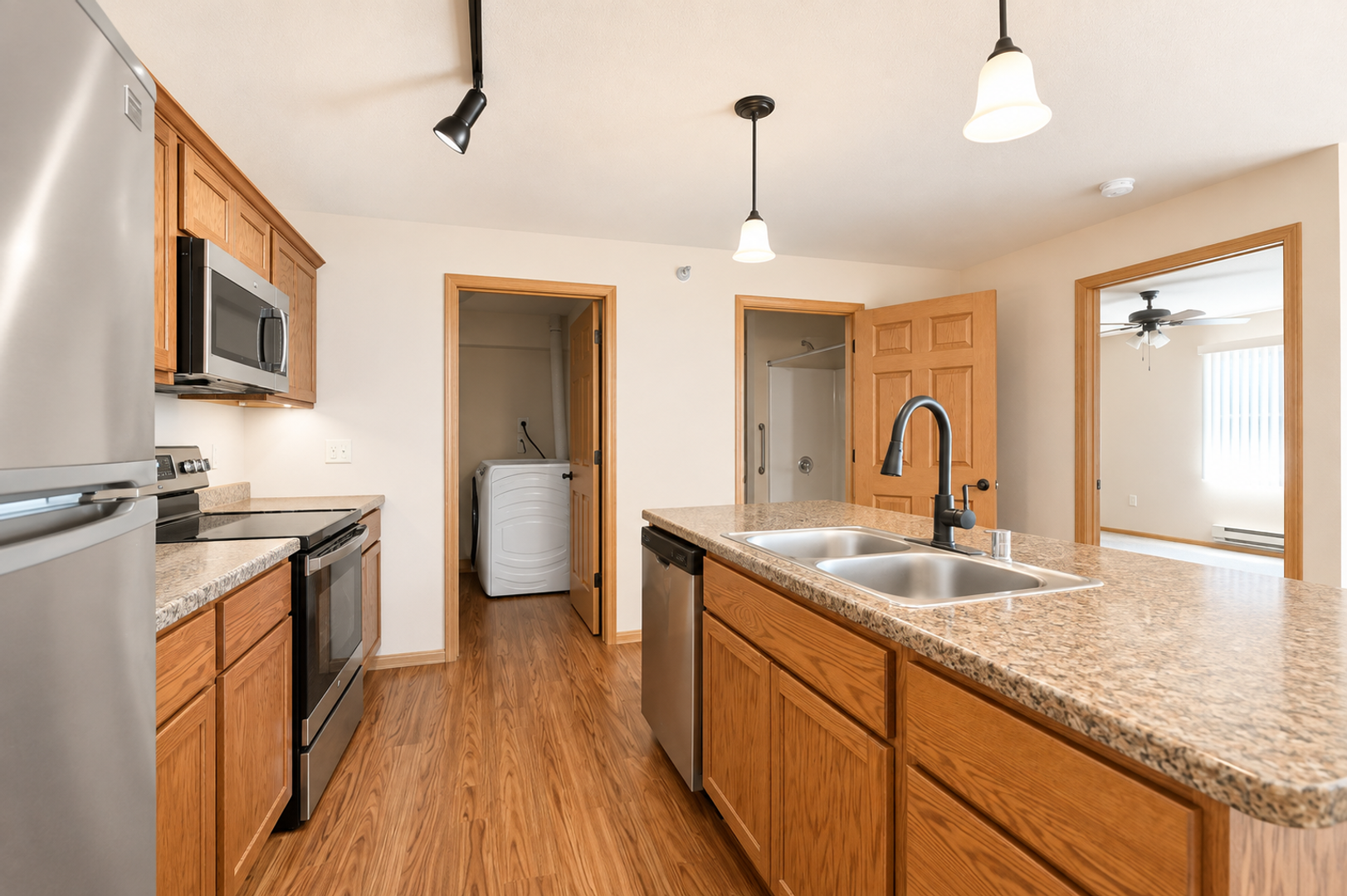 Tomah Apartment: 505 Larkin St