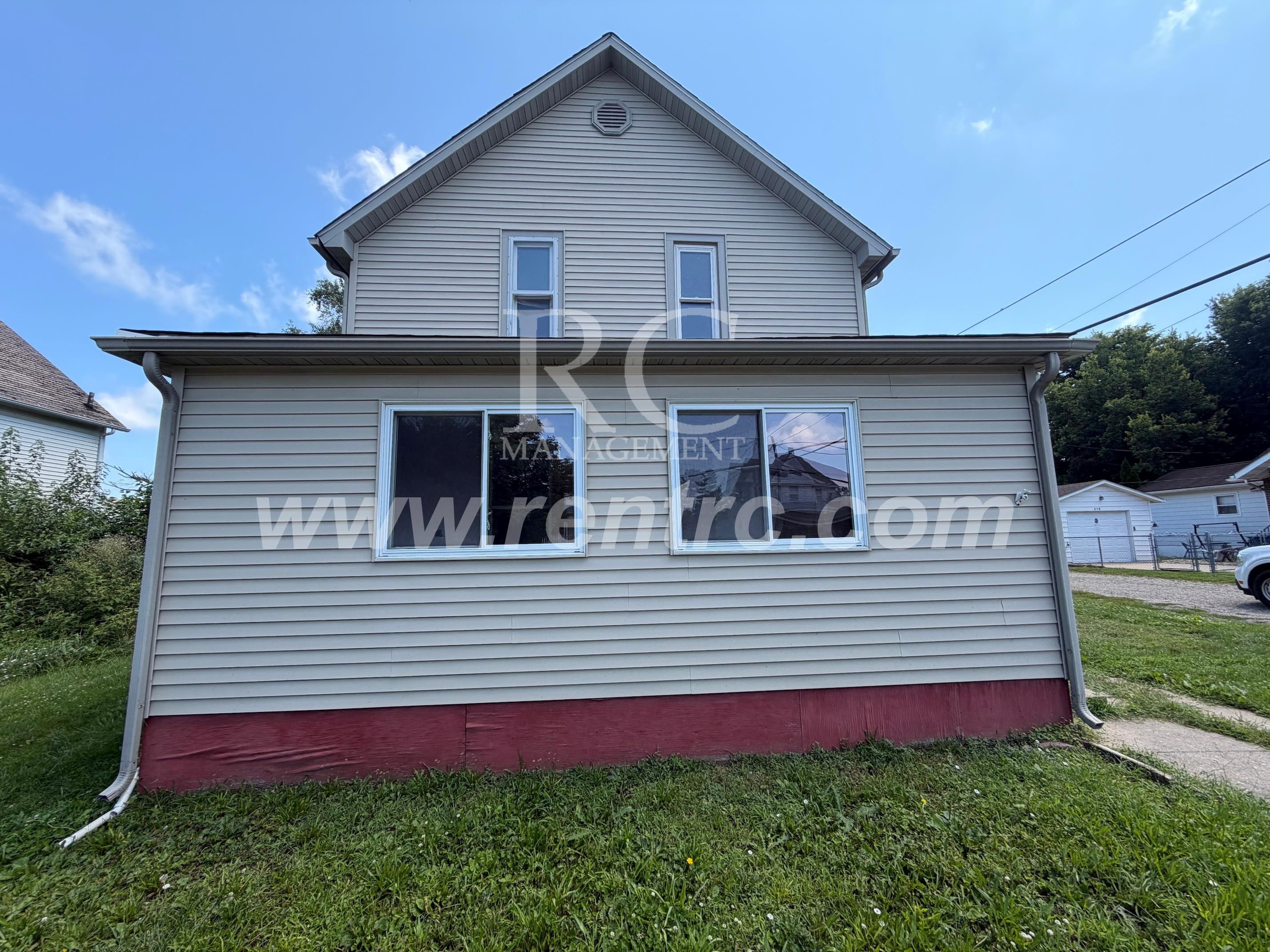 Hoopeston House: 412 Second