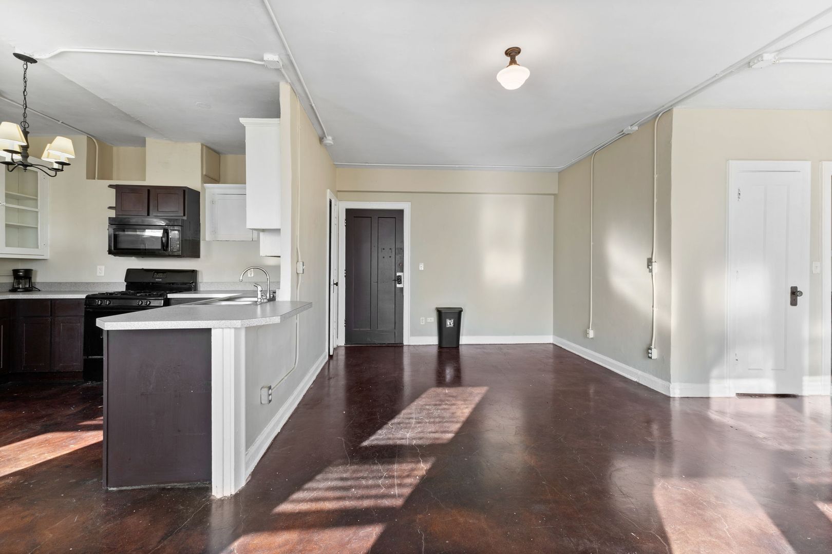 Indianapolis Apartment: 111 E 16th St
