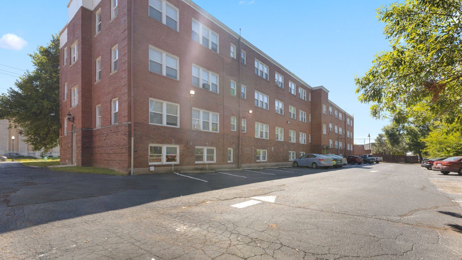 Indianapolis Apartment: 5730 E Washington St