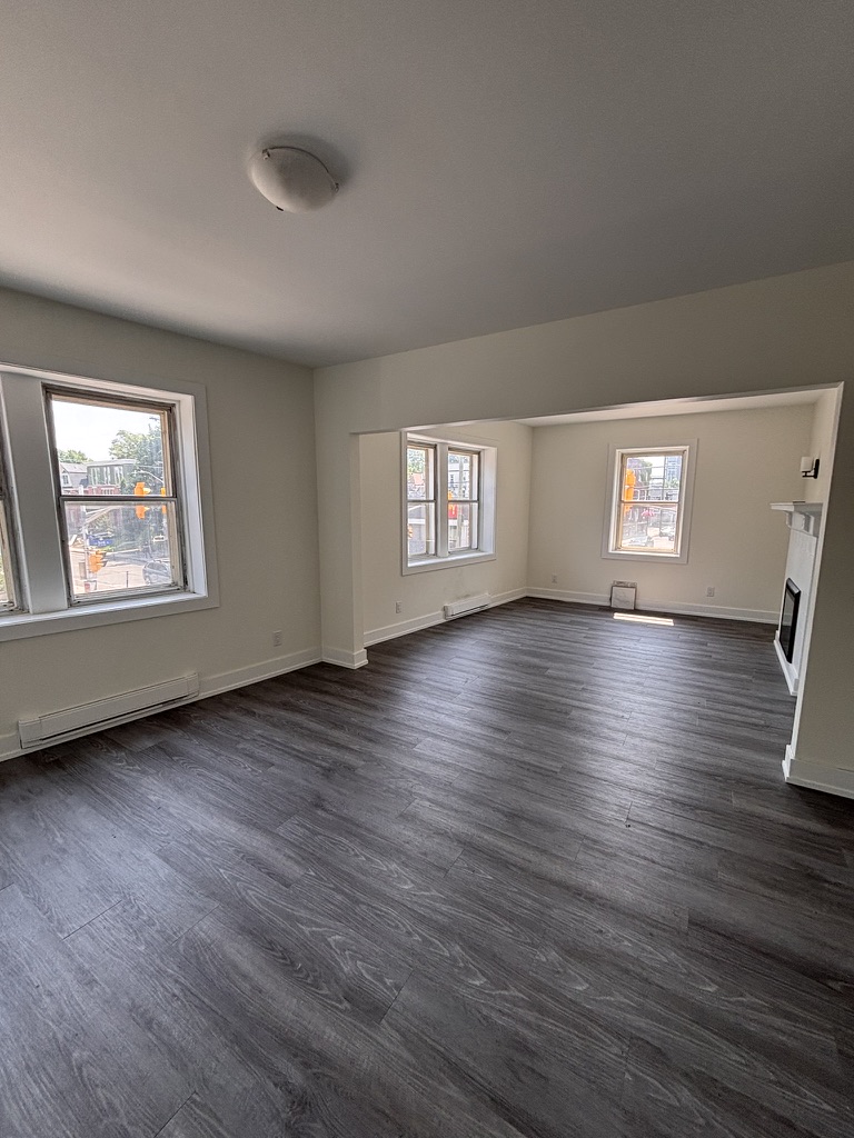 Ottawa Condo: 147 Fifth Ave