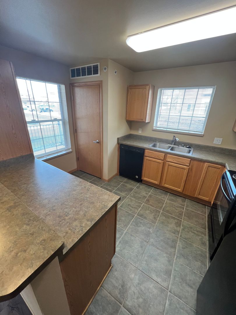 Sun Prairie Apartment: 188 Cannery Pl
