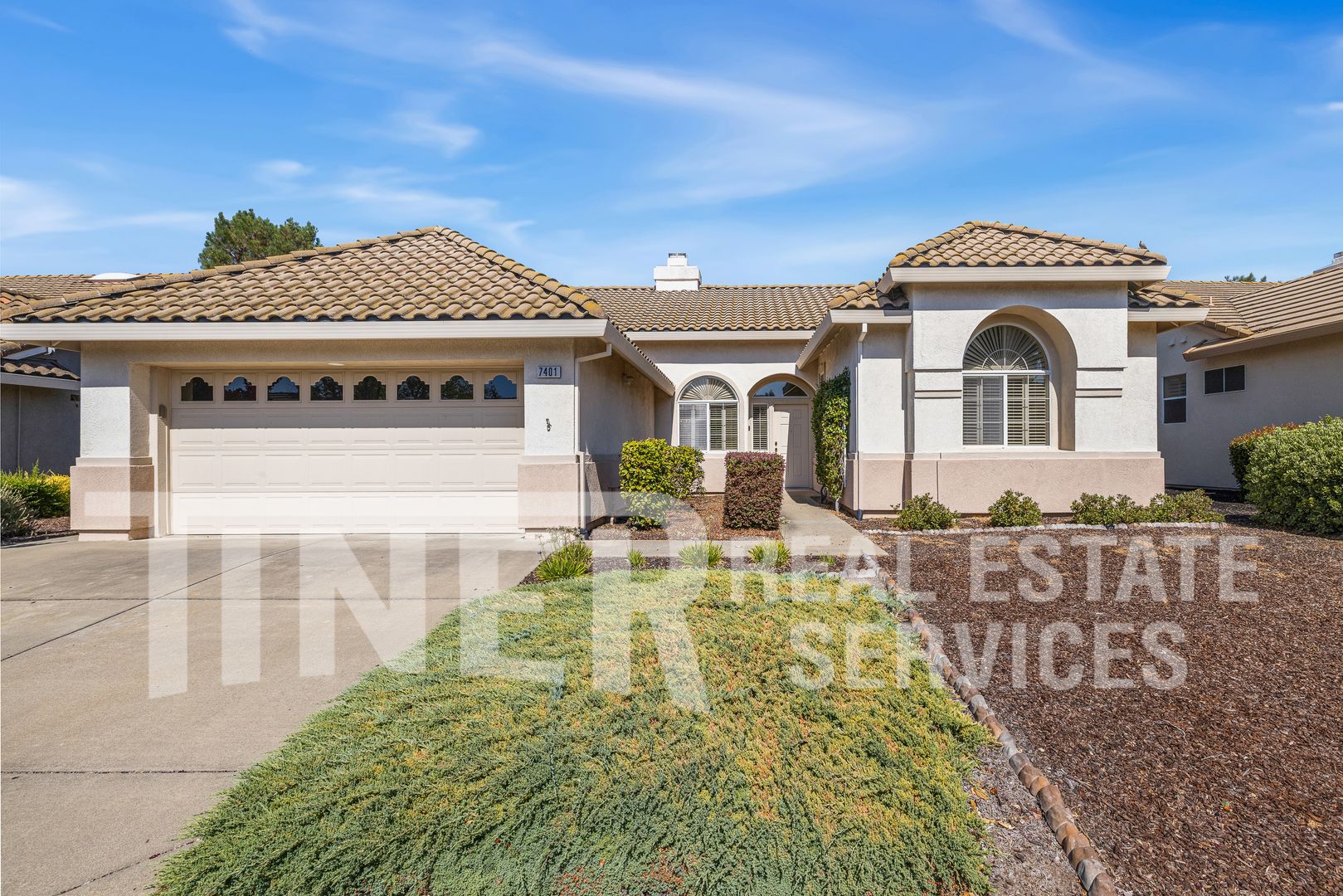Roseville House: 7401 Acorn Glen Loop