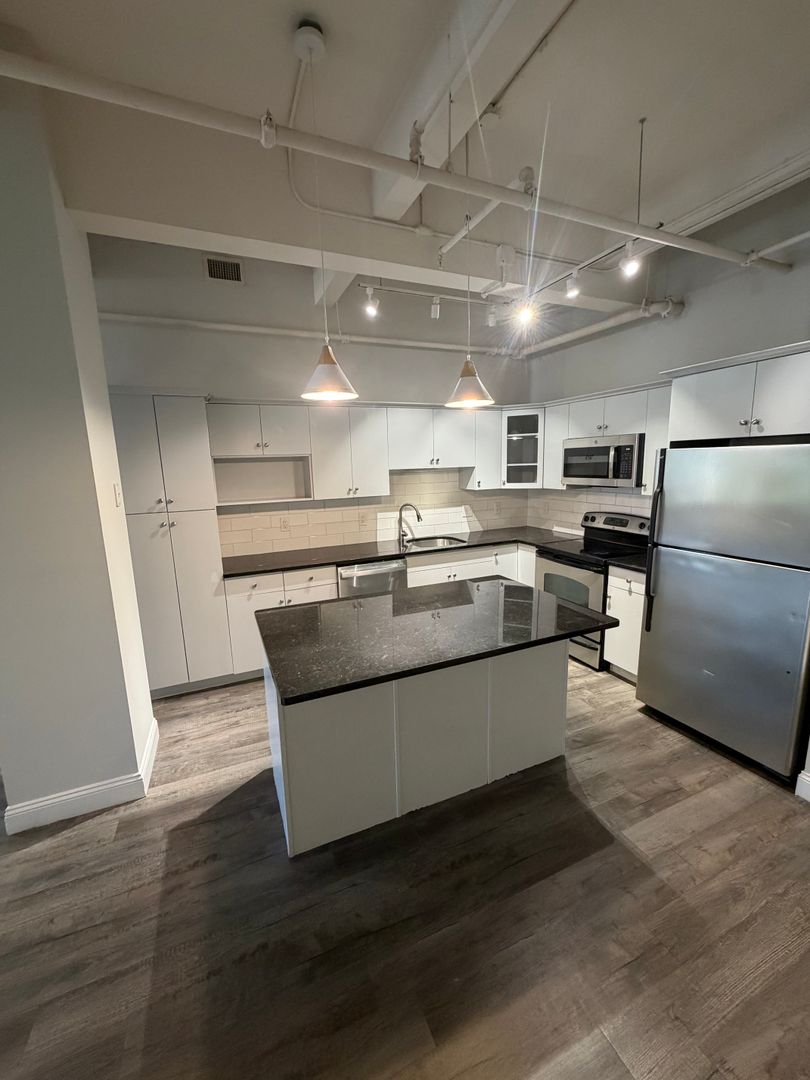 Lynn Condo: 24 Mount Vernon Street