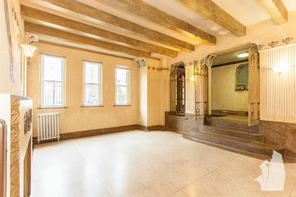 Chicago Condo: 2600 North Kimball Avenue