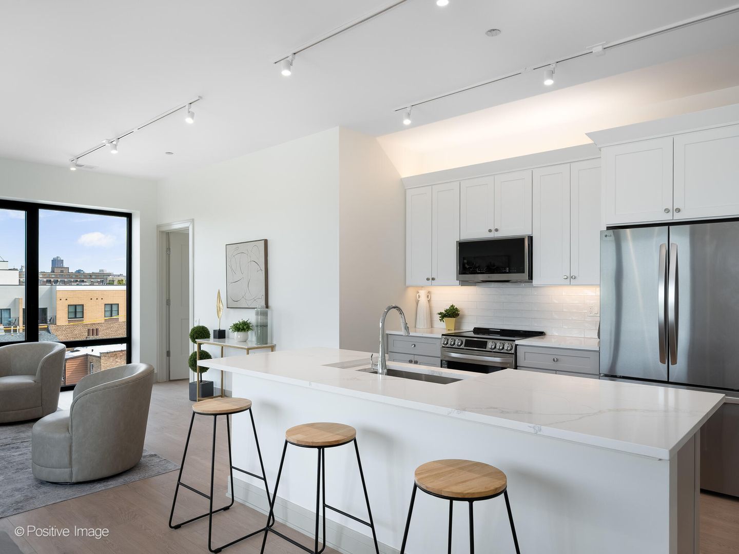 Chicago Condo: 3202 N. Racine Ave.