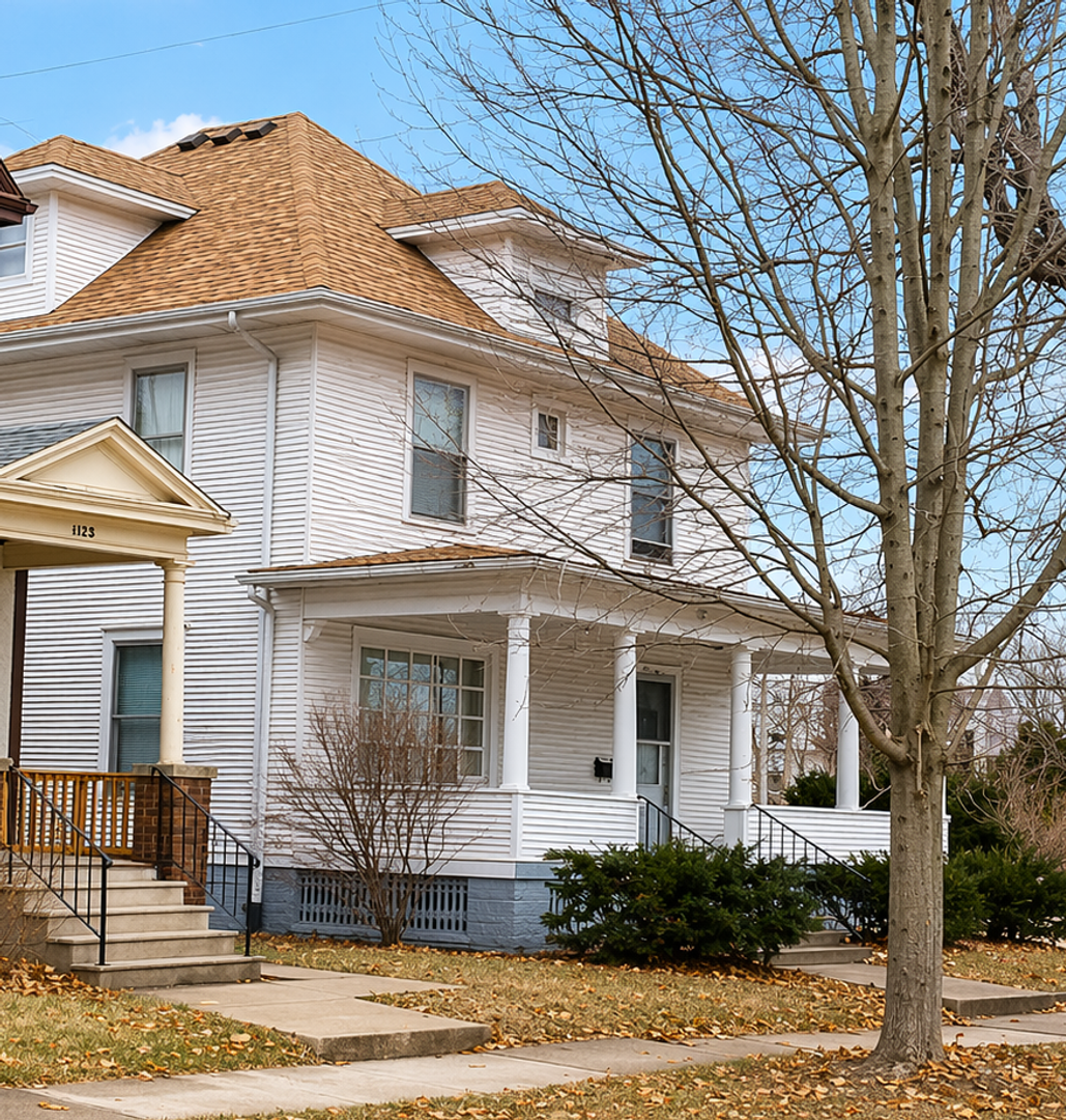 Bloomington Apartment: 1014 N Mclean St