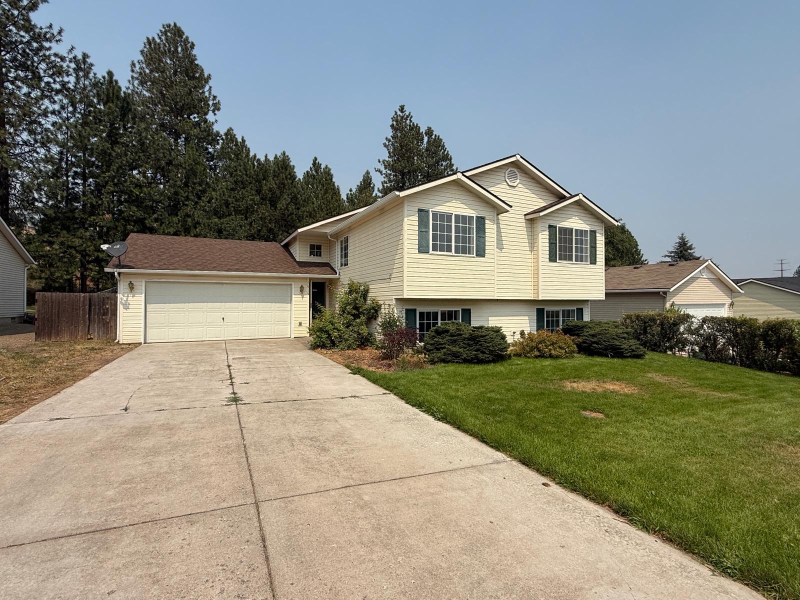 Spokane House: 7915 E Woodland Park Dr
