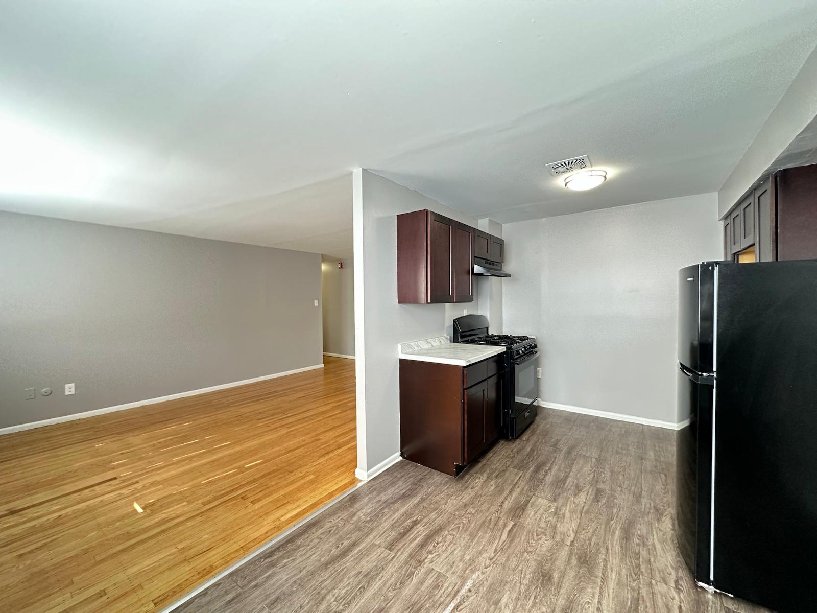 Philadelphia Apartment: 8410 Bustleton Ave