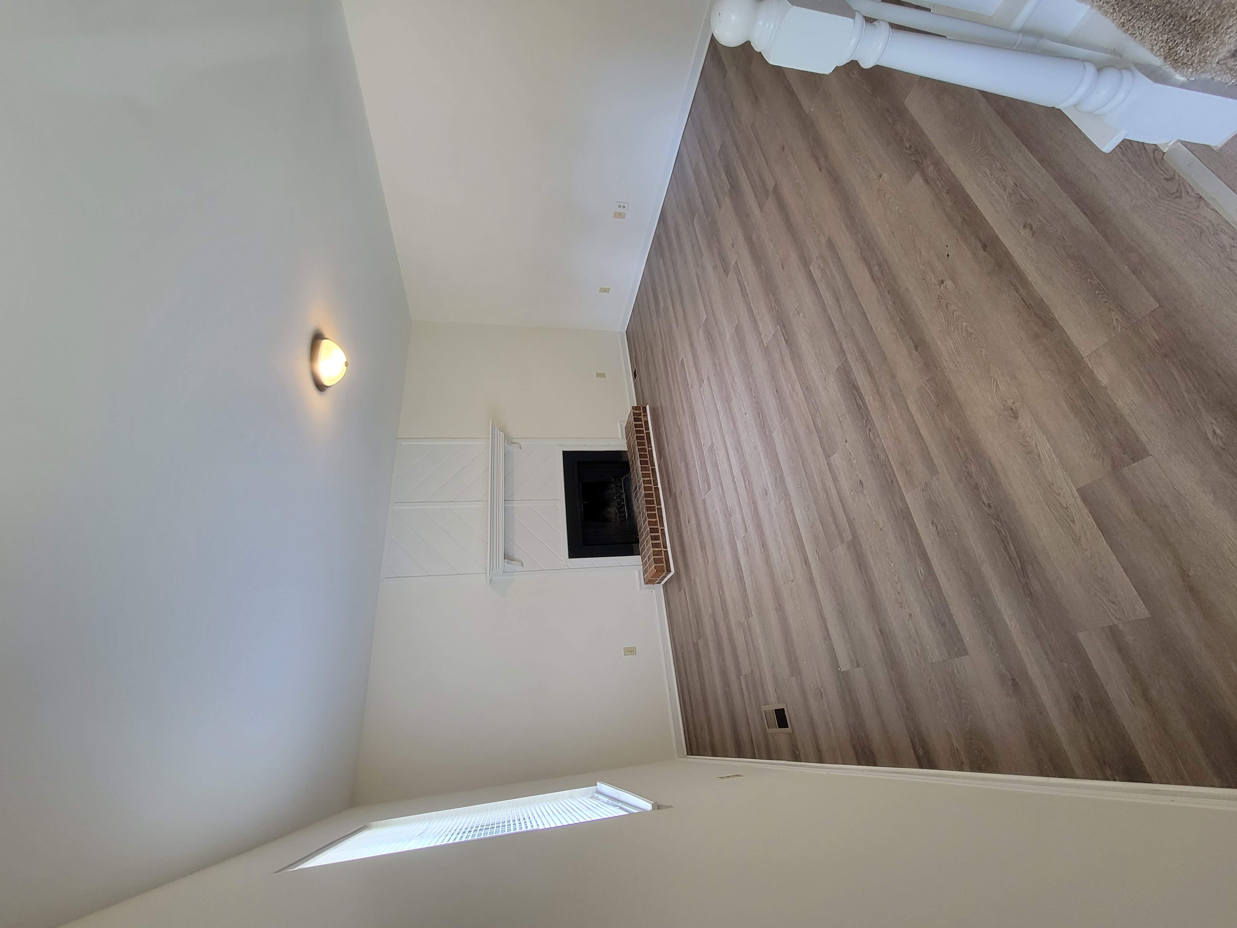 Raleigh House: 102 Bramble Ct