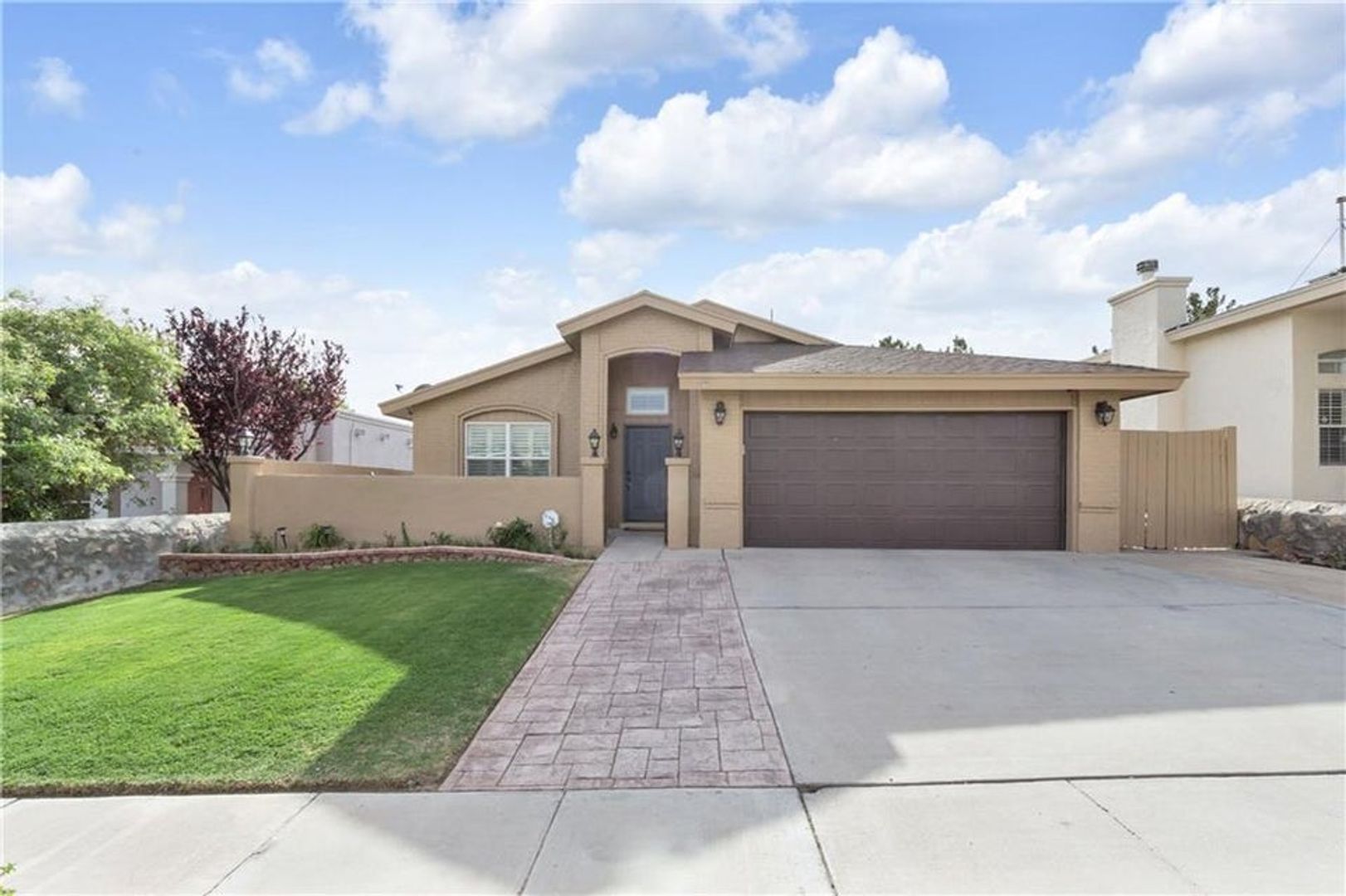 El Paso House: 7067 Crown Ridge Drive