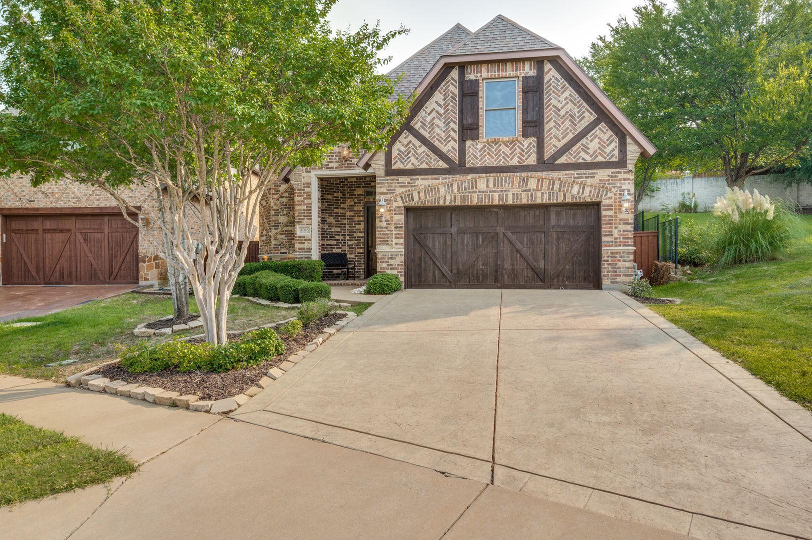 Irving House: 4046 E Hill Drive