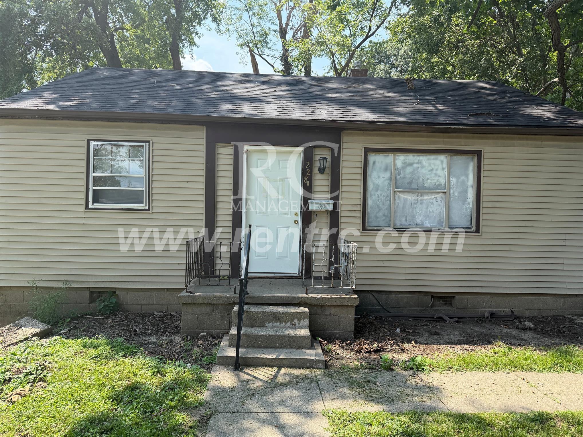 Danville House: 228 Delaware
