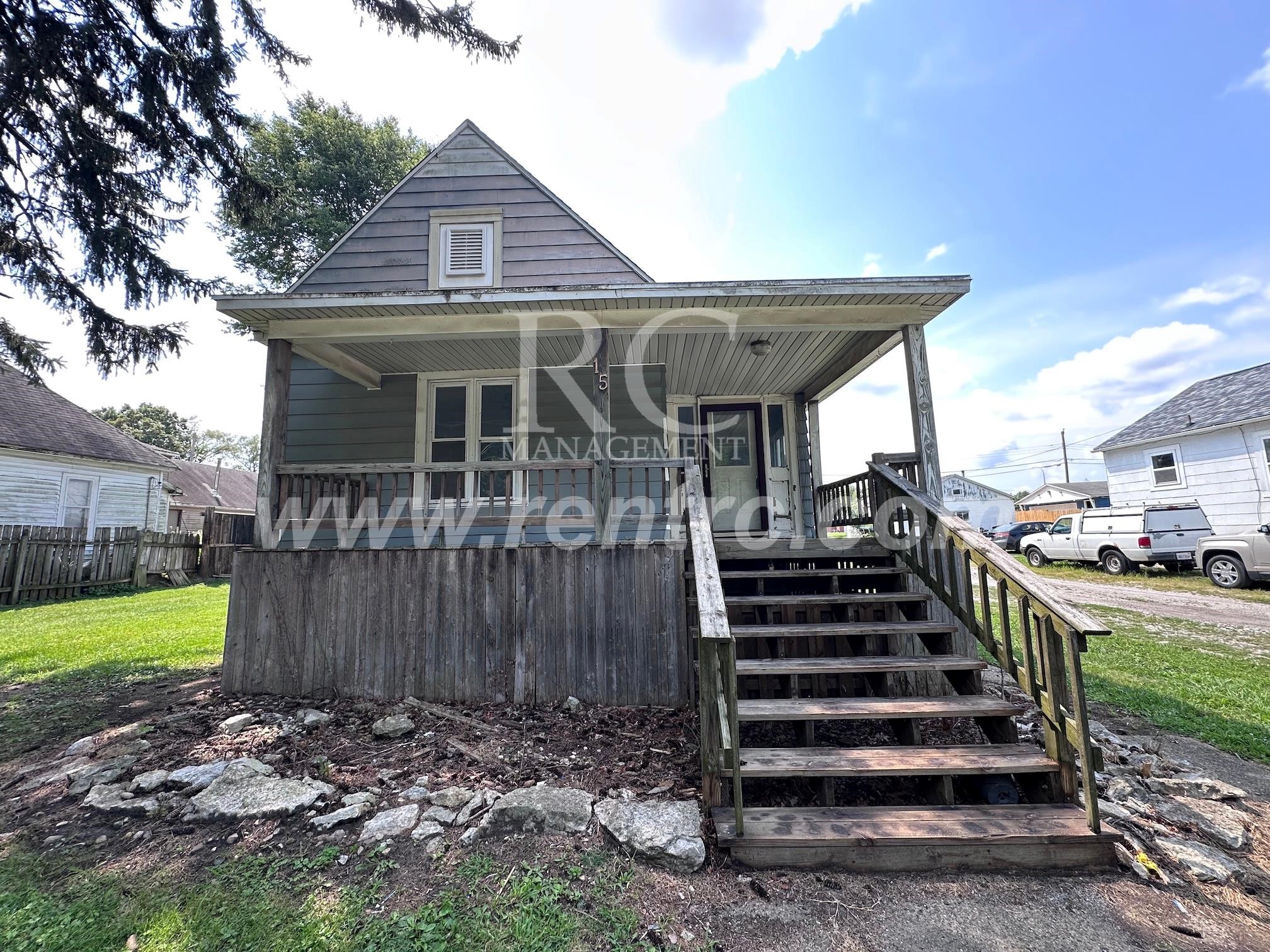 Danville House: 15 Jefferson St