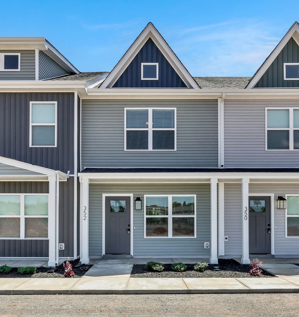 Clarksville House: 354 Front Ridge Cir