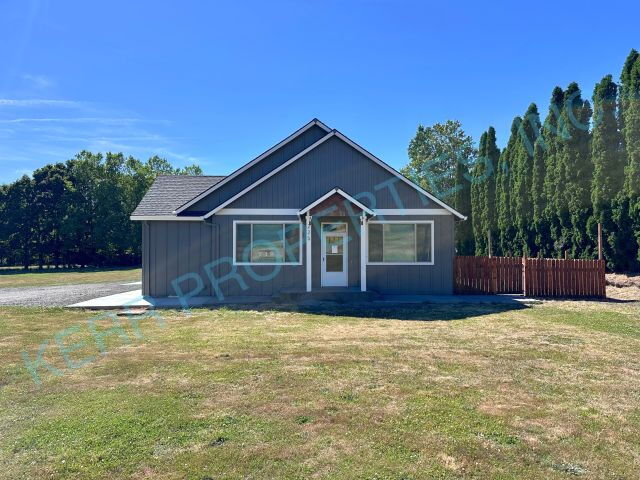 Troutdale House: 225 NE Lucas Rd