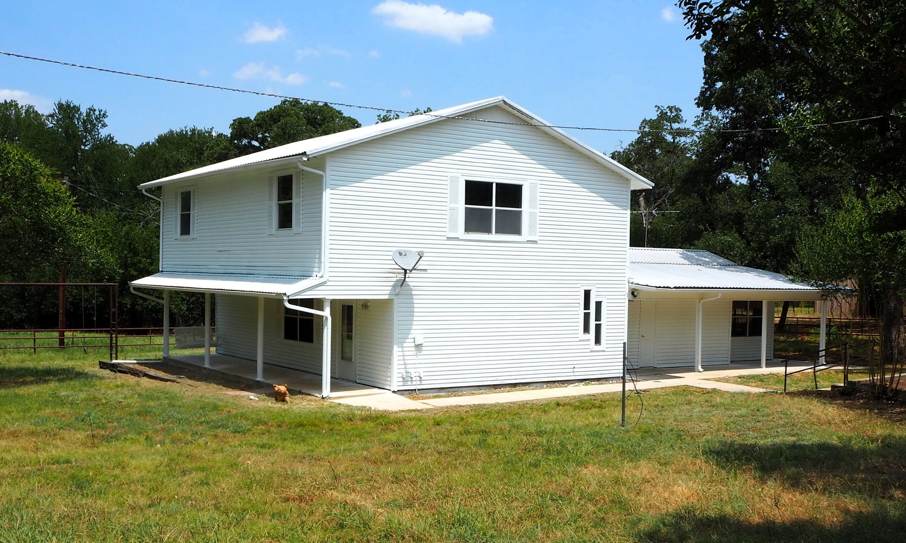 Aubrey House: 7118 FM 2931