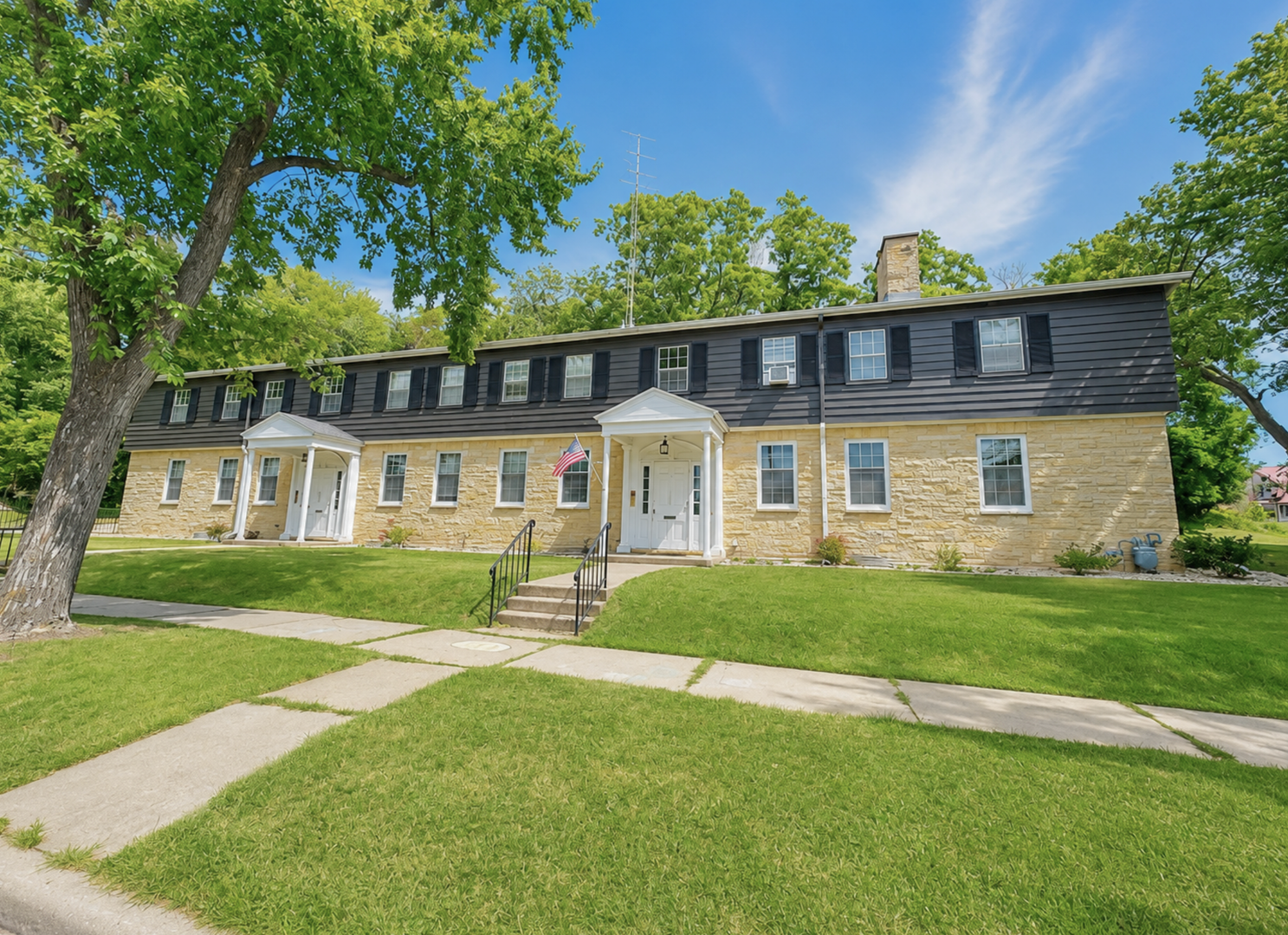 Reedsburg Condo: 400 N. Webb Ave.