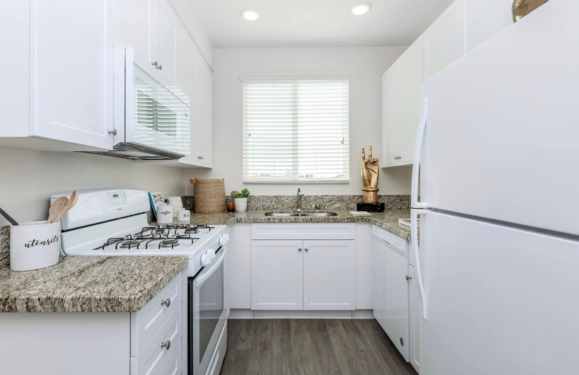 Ontario Apartment: 840 S Magnolia Ave.
