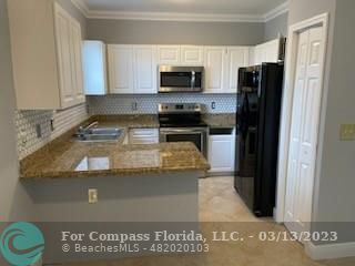 Homestead Condo: 2615 Northeast 4th St