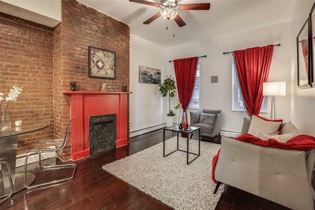 JERSEY CITY Condo: 212 9TH St