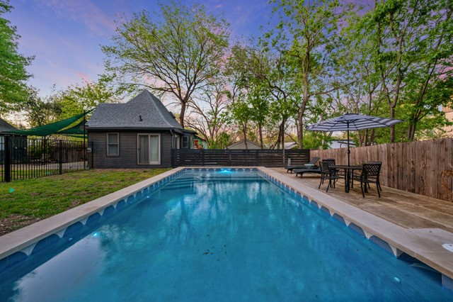 Austin Condo: 1503 Drake Ave