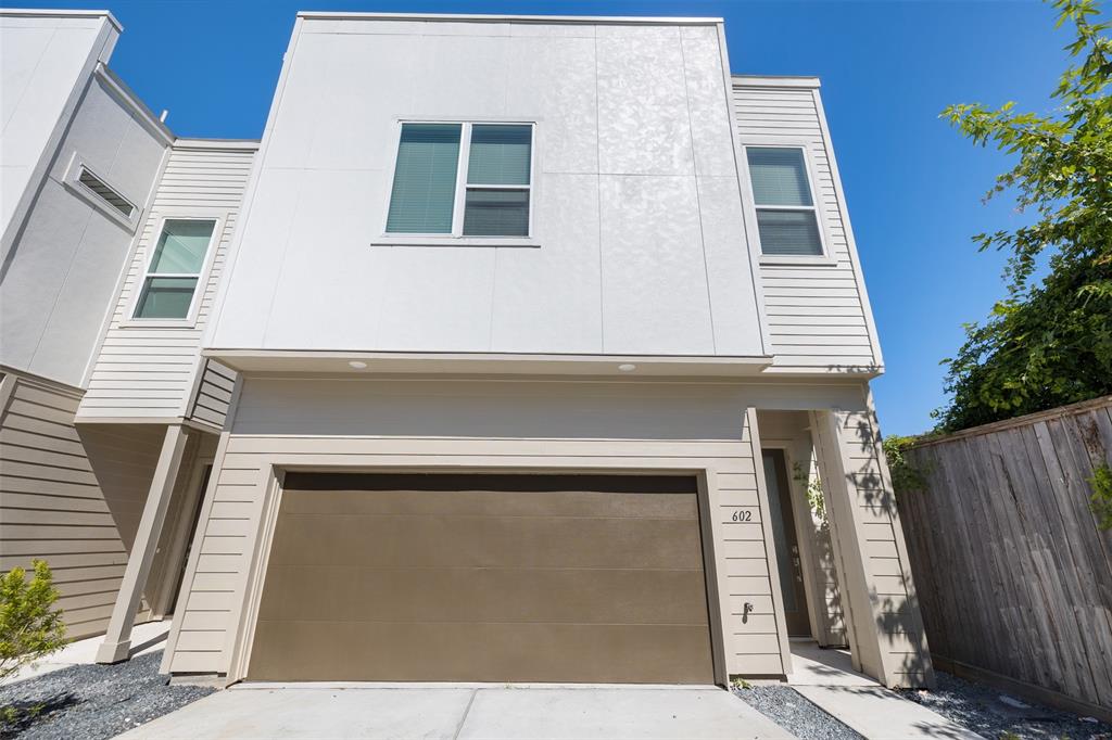 Houston Condo: 602 Thornton Rd