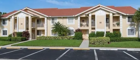 Naples Condo: 7737 Jewel Ln