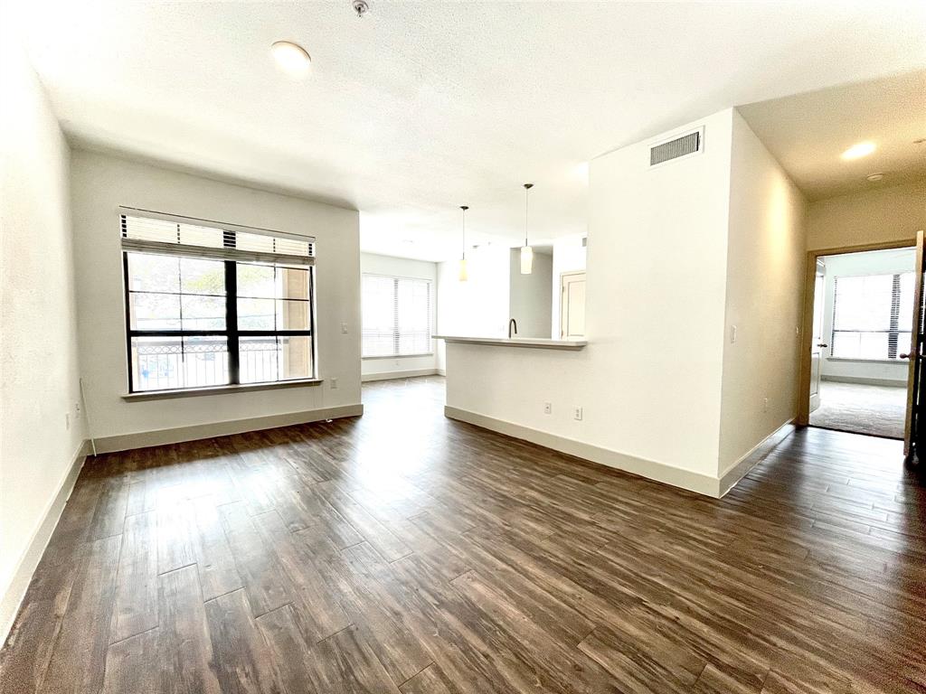 Houston Condo: 2222 Smith St