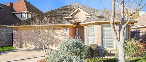 Irving Condo: 2727 Rochelle Pt