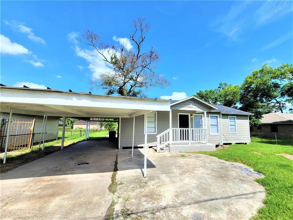Houston Condo: 10329 Wicklowe St