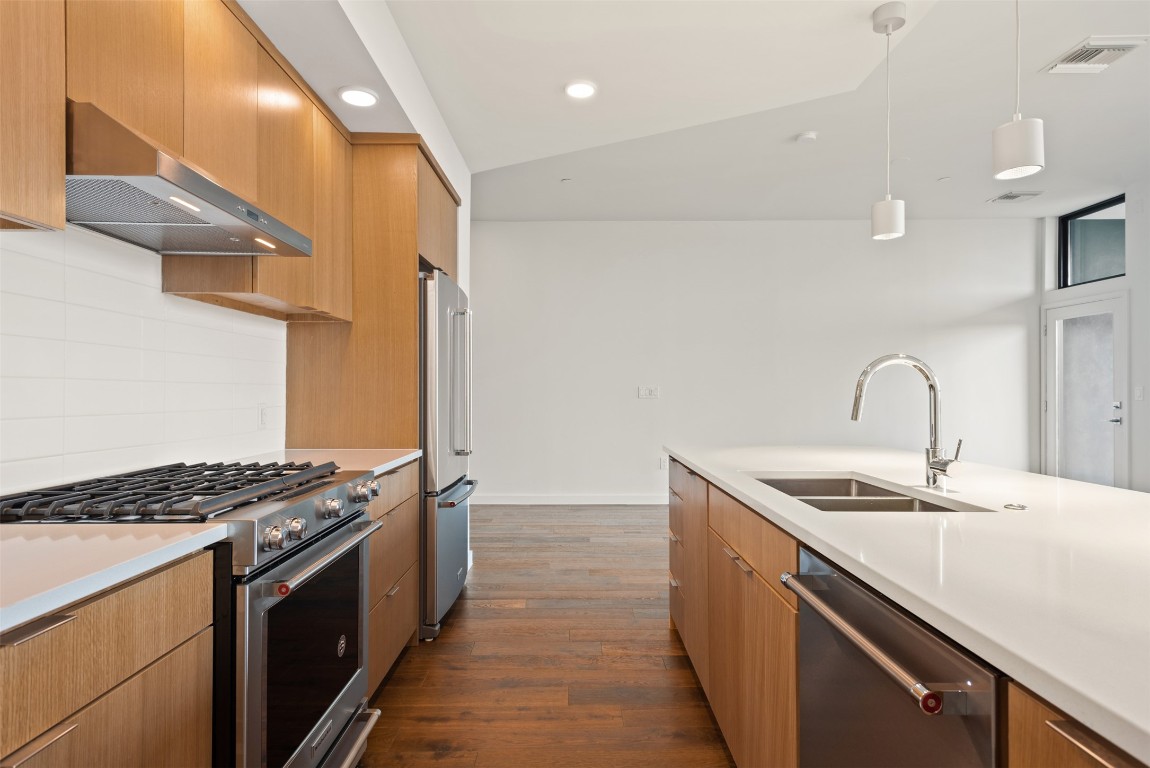 Austin Condo: 1322 East 12th St