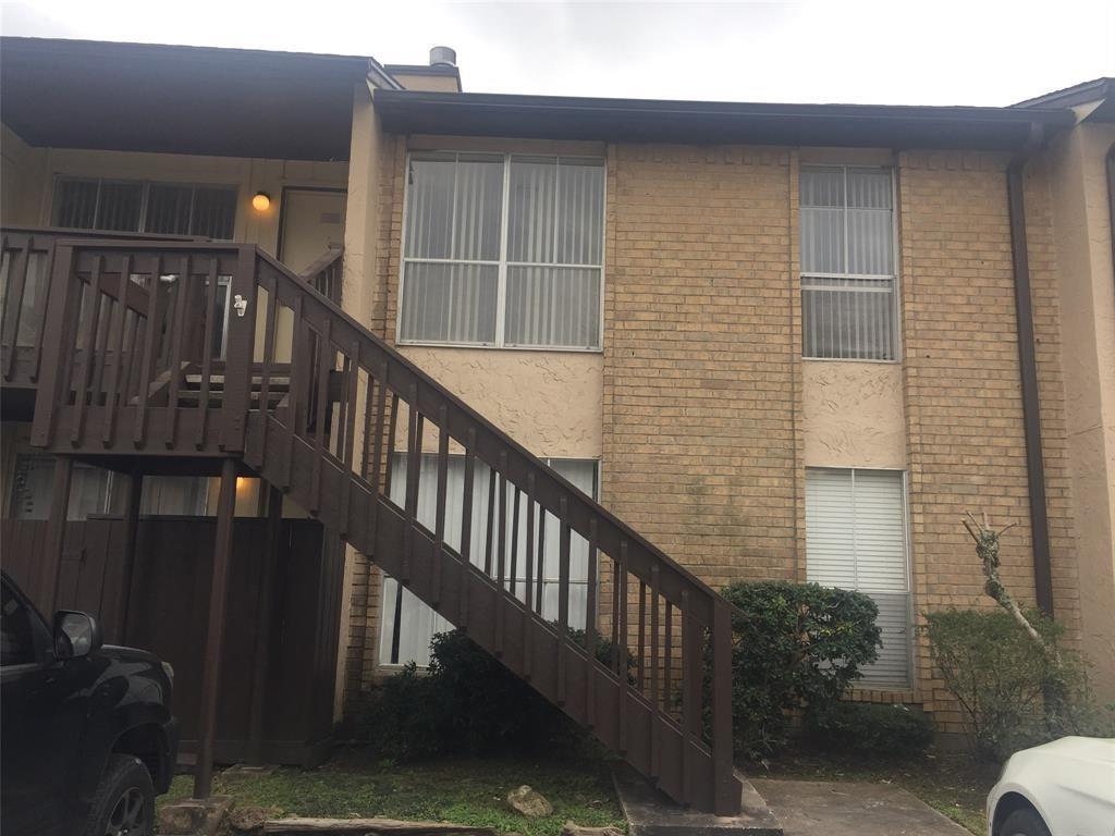 Houston Condo: 1500 Bay Area Boulevard