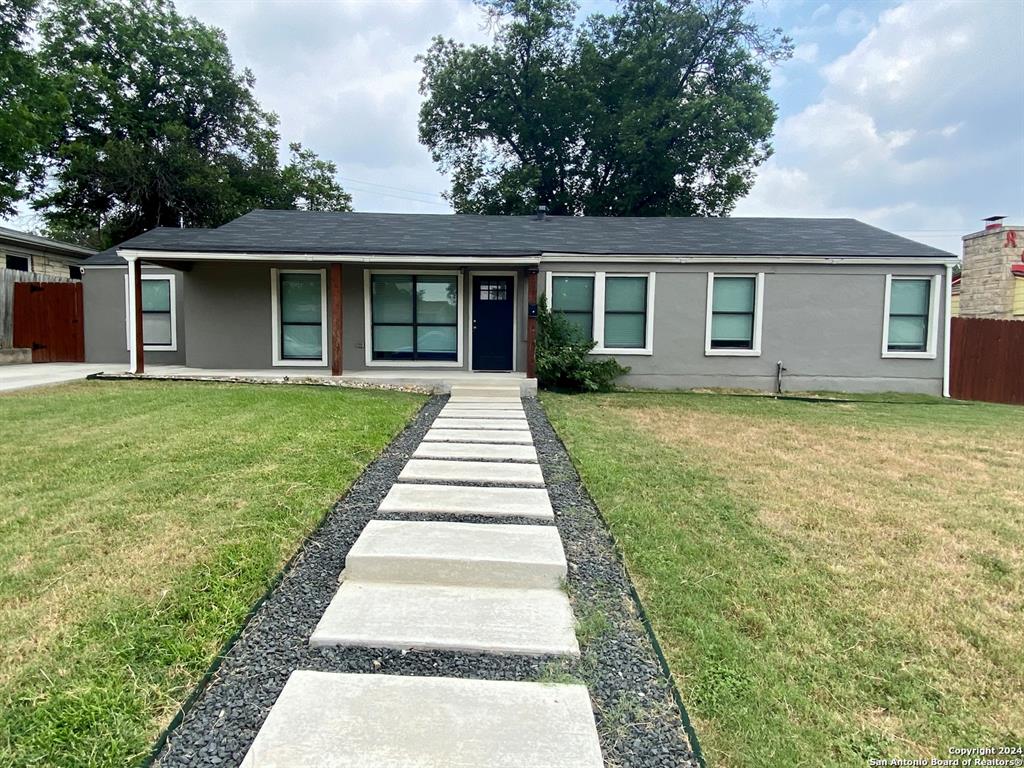 San Antonio Condo: 211 BEVERLY DR