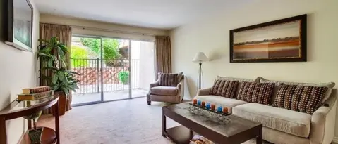 Carlsbad Condo: 2350 Hosp Way