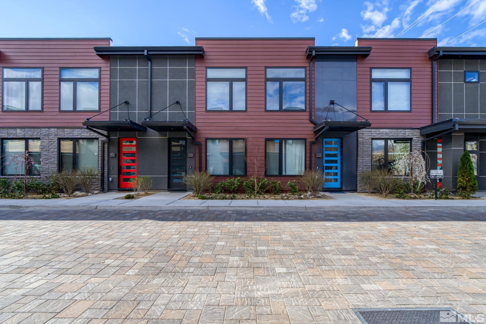 Reno Condo: 104 High St