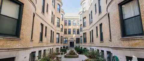 Chicago Condo: 1220 N Dearborn St